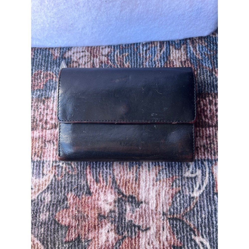 Hobo International Black Leather Trifold Wallet Pink Lining Zip Coin Pocket